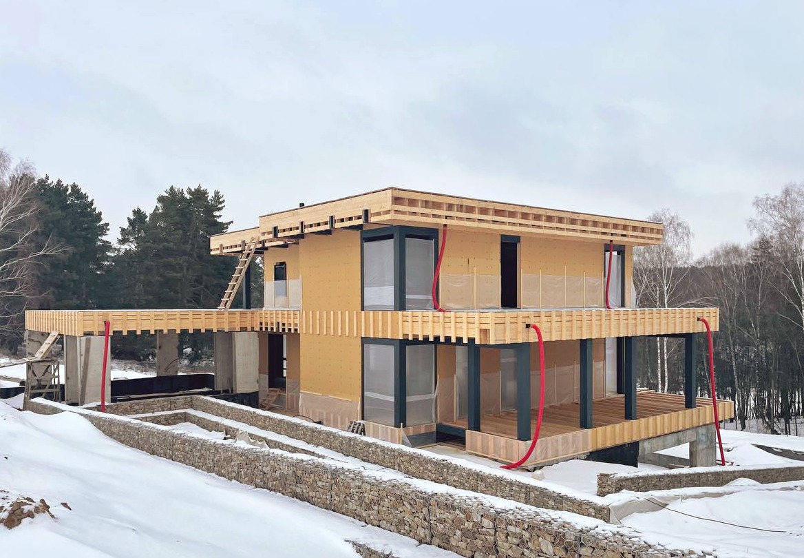 Дом 931 м² на участке 26.5 сот