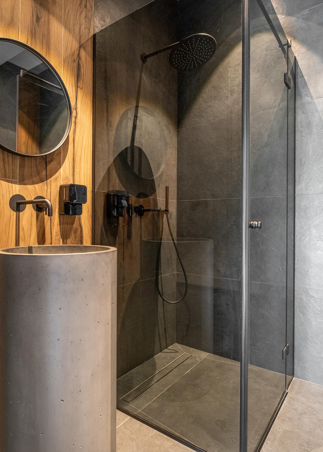 Дом 375 м² на участке 18 сот